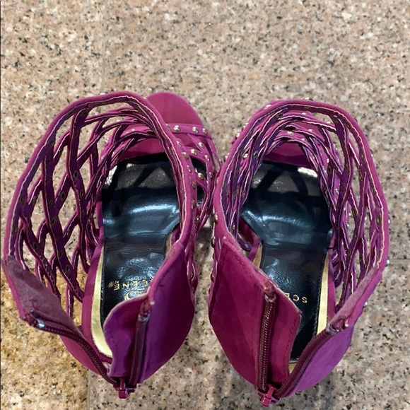 Scene Weaver Pink/purple heels with gold studs - Picture 6 of 9